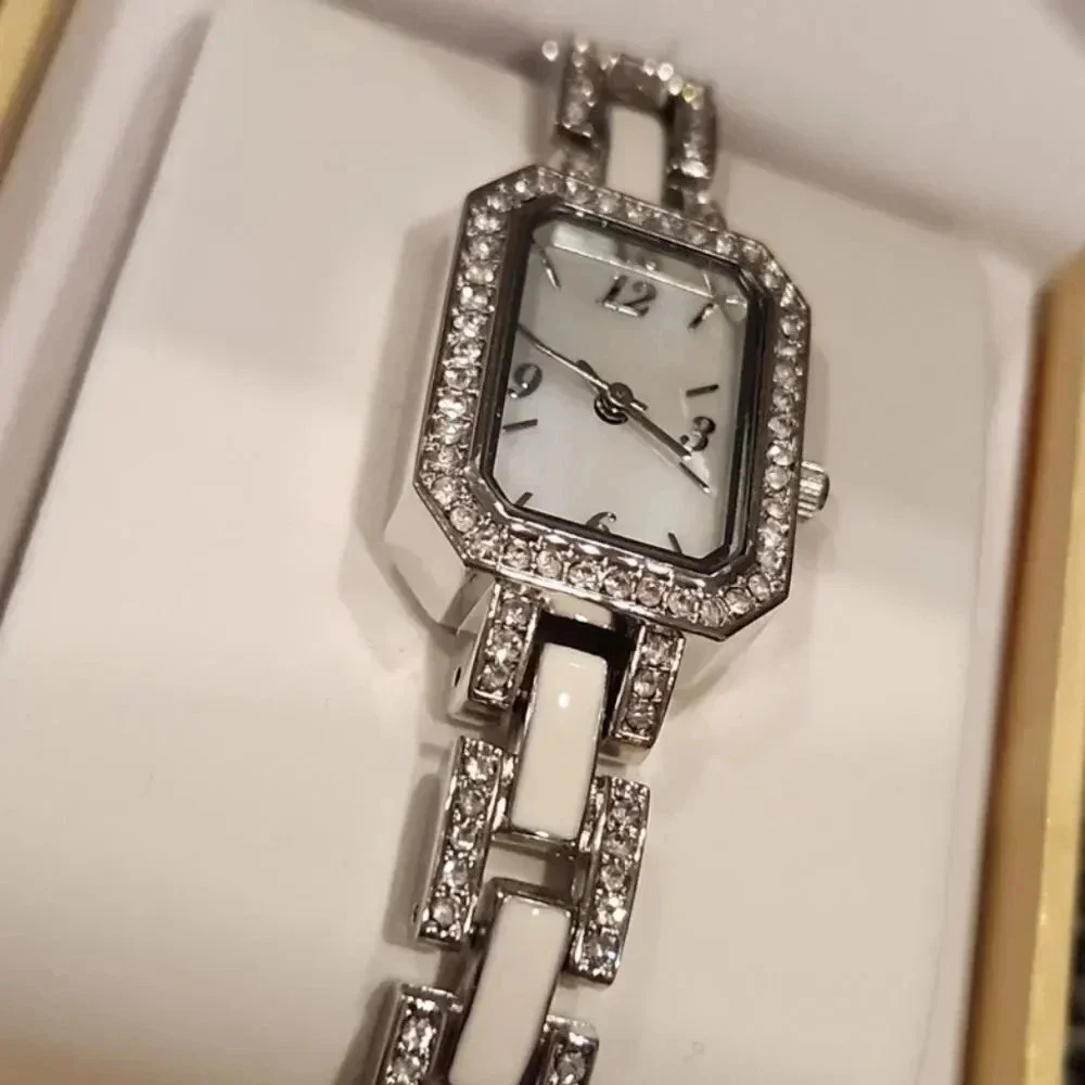 Panthere Classic Crystal Silver Link Watch